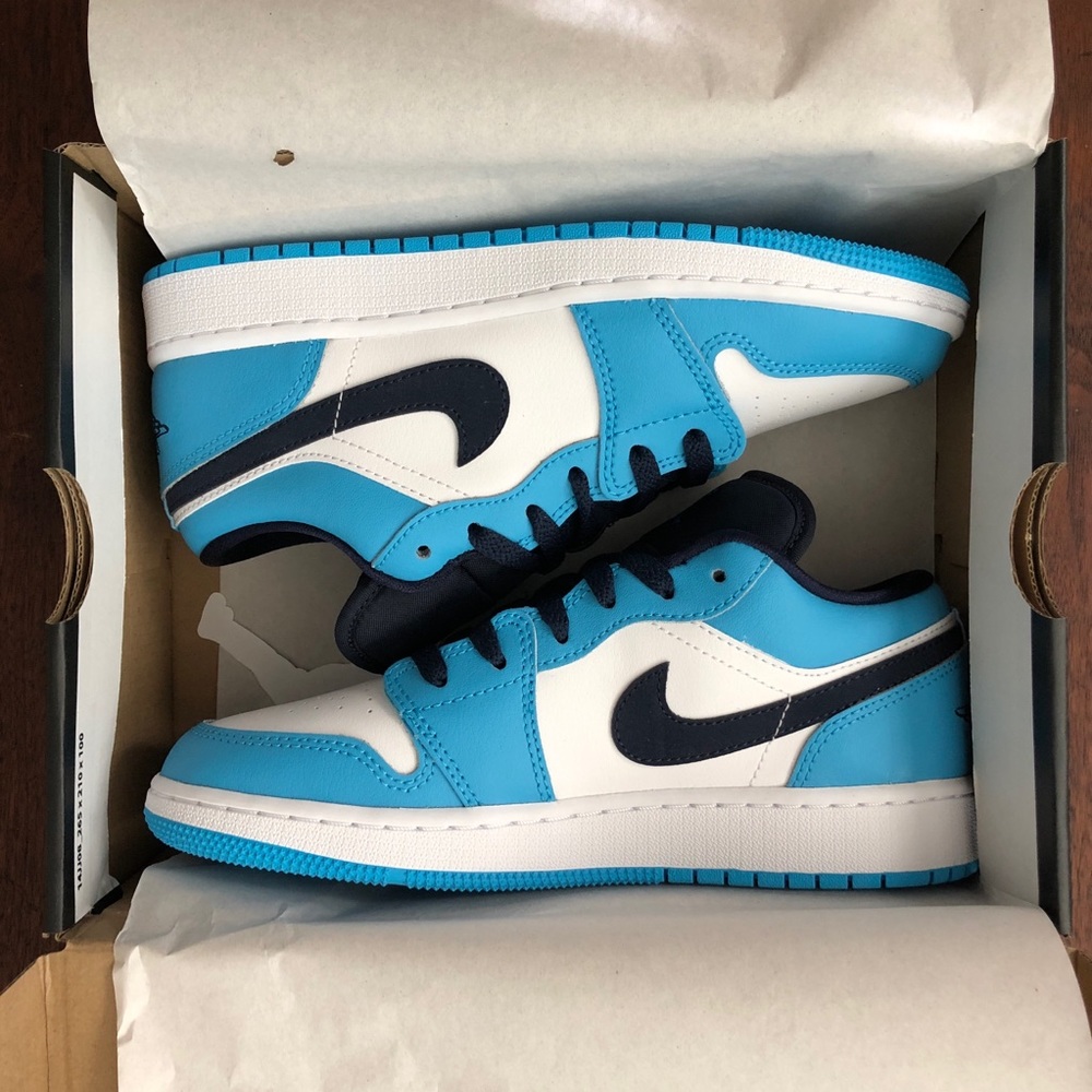 Air Jordan 1 Low GS UNC Obsidian